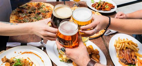 Eat & Drink .